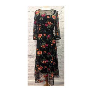 Elegant Embroidered Polyester Floral Lace Dress